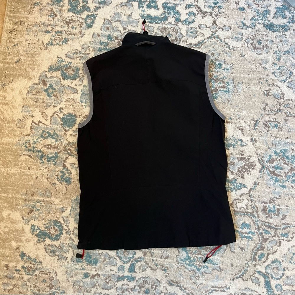 Men's size large Black Vest by Haglöfs - Picture 2 of 6